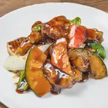 黒酢豚（餃子の王様 龍吟）