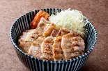 豚バラ塩焼肉どんぶり（どんぶり 神宮軒 西新店）
