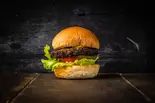 クラシックバーガー(ポテト付き)（HangOut HangOver 西武新宿BrickSt.店(ハングアウトハングオーバー)）