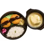 ミートコロッケ2貫 ＆ ロールキャベツ1貫(ご飯付)（【ロールキャベツ】洋食アカシア 新宿本店）