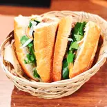 バインミー焼豚 Bánh mì thịt heo vị xá xíu（ベトナムレストラン THIEN AN ティンアン）
