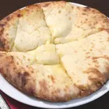 チーズナン Cheese Naan（MINI NEPAL DINING and Bar）