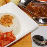 キムチと旨トロ牛すじカレー(戸越の旨とろカレーとアサイーボウルのちょっと罪な誘惑)