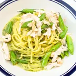 大葉とパセリのジェノベーゼ風スパゲッティ Perilla Leaf＆Parsley Genovese Style Sauce Spaghetti（BONDICAFE NAKAMEGURO(ボンダイカフェ ナカメグロ)）