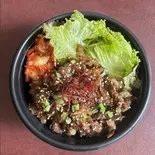 牛カルビ丼 Beef Short Rib Yakiniku Bowl（アサイーボウルが旨い店！レッドチリ）