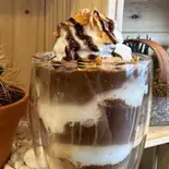 ココナッツコーヒーアイスブレンド Ca Phe Cot Dua（ベトナム料理XUONG RONG QUAN）