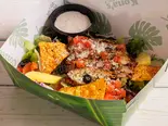 グリルドチキンシーザーサラダ Grilled Chicken Caesar Salad（コナズ珈琲幕張）