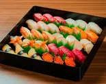 HIRAKUのお任せ握り10種 1人前（海鮮とお肉のHIRAKU）