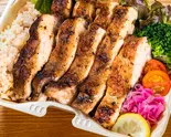 【肉1.5倍】ケイジャンチキンと玄米のお弁当【1.5CCB】（【もっちり玄米と低脂質チキン】とりげん食堂 東山町1丁目店）