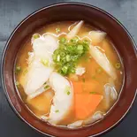 とん汁(おにぎり専門店米農園)
