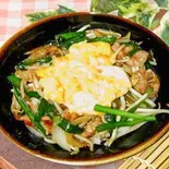 ニラ玉丼（味菜家）