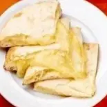 チーズナン Cheese Naan（インドネパールレストラン）