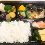 焼きサバ弁当 Grilled Mackerel Bento Box（九州八豊やせうまだんご汁）