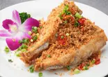 避风塘河豚(香港スタイル河豚の花椒揚げ)（北京ダック専門店 北京烤鴨店 上野店）