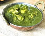ほうれん草チキンpalak chicken（本格カレースターケバブ ビリヤニ ハラル専門店）