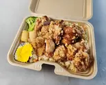 炒飯×とりの唐揚げ W（どんぶりdeええねん 西宮北口店）