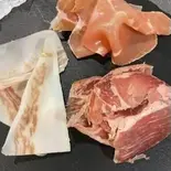 ハム盛り合わせ(チーズビストロ カザーロ)