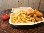 フィッシュ＆チップス（タコス＆タコライス専門店 アメリカパーラー）