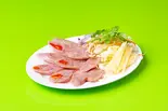 スライス発酵ソーセージ Sliced ​​fermented sausage（ガパオカオゲーン）
