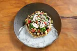 一日分の野菜が摂れる特製お好み焼き（鉄板処 燦糺(さんきゅう)）