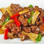 牛肉のオイスタ一ソ一ス (蚝油牛肉)（辛苑 上野店）