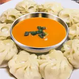 モモ(蒸し餃子) 6pcs Mo:Mo 6pcs（INDIAN NEPALI RESTAURANT "JUNTARA"）