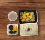 【味噌汁付き】肉野菜炒め弁当(【高タンパク&低脂質鶏むね弁当】ちきちききっちん)