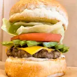 アボカドチーズバーガー（HAMBURGER SHOP プラージュ）