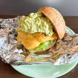 アボカドチーズバーガー（HELLO ' S）