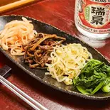ナムル盛り合わせ Korean-Style Dressed Vegetables Assortment（炭火ホルモン焼肉 金丸）