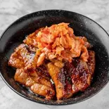 厚切りキムチ豚丼【関脇/大盛】（こだわり豚丼の店 豚番付【TwoHands】）