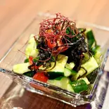 トマトときゅうりの塩昆布和え（Romeo Diner）