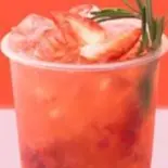 いちご烏龍ティー草莓乌龙茶（茶々真珠ミルクティー）