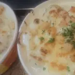 新鮮魚介のクリームグラタン（究極のハンバーグと釜焼きピザ trinity＆夙川桜庵）