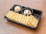 6種ナッツとドライフルーツのハニークリームチーズ クラッカー12枚付き Cream cheese with nuts and dried fruits.（東北地方の食材・放牧牛・パスタ フォレストキッチン ウィズ アウトドア リビング FOREST KITCHEN with Outdoor Living）