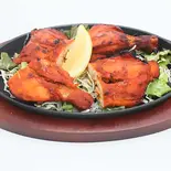 タンドリーチキン2P(Tandoori Chicken)（インドレストラン＆バー ディヤ）