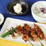 烏骨鶏入りつくねと楽美鶏の焼き鳥弁当（とり鉄 京急川崎駅前店）