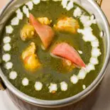 ほうれん草チキンカレー Chicken Sag Curry(ネパールインド料理 ナーバディップ)