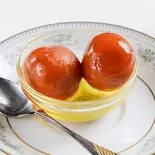 グラブジャムン4個入りGulab Jamun4Pcs（『新規オープン！！』足立区大人気インドカレー店）