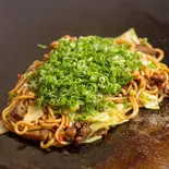 「大阪名物牛すじ入り」 ハイカラ焼きそば The Haikara Noodle(ぽんぽこ亭 (狸狸亭)天満橋店)