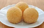 【芝麻球】ごま団子(2個)(中華 東海飯店 大門本店)