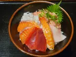 豊洲海鮮丼（居酒屋ばちばち）