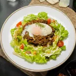 黄金のキーマカレー1890円↓（大盛無料の洋食屋さん。五つ星パスタ）