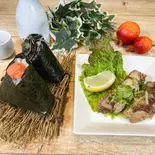 おにぎり2個+ハーブチキンハーフ弁当（ご馳走おにぎり“雲海” 鶴橋店）