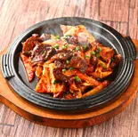 旨辛豚肉炒め(韓国大衆酒場チュルギダ)