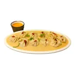 Everest MoMo 10 pc（MINI NEPAL DINING and Bar）