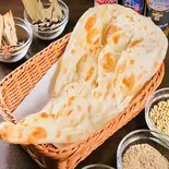 プレーンナン/plain nan（ハリパリワール インド料理）