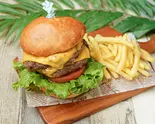 Wチーズバーガー（モアナキッチンカフェ 有楽町イトシア店）
