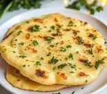 パセリチーズナン（うま味家マサラ 武蔵境店）