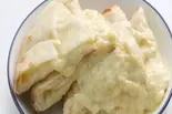 ハニーチーズナン Honey Cheese Naan（インド・ネパール料理 マハ・ラスミ）